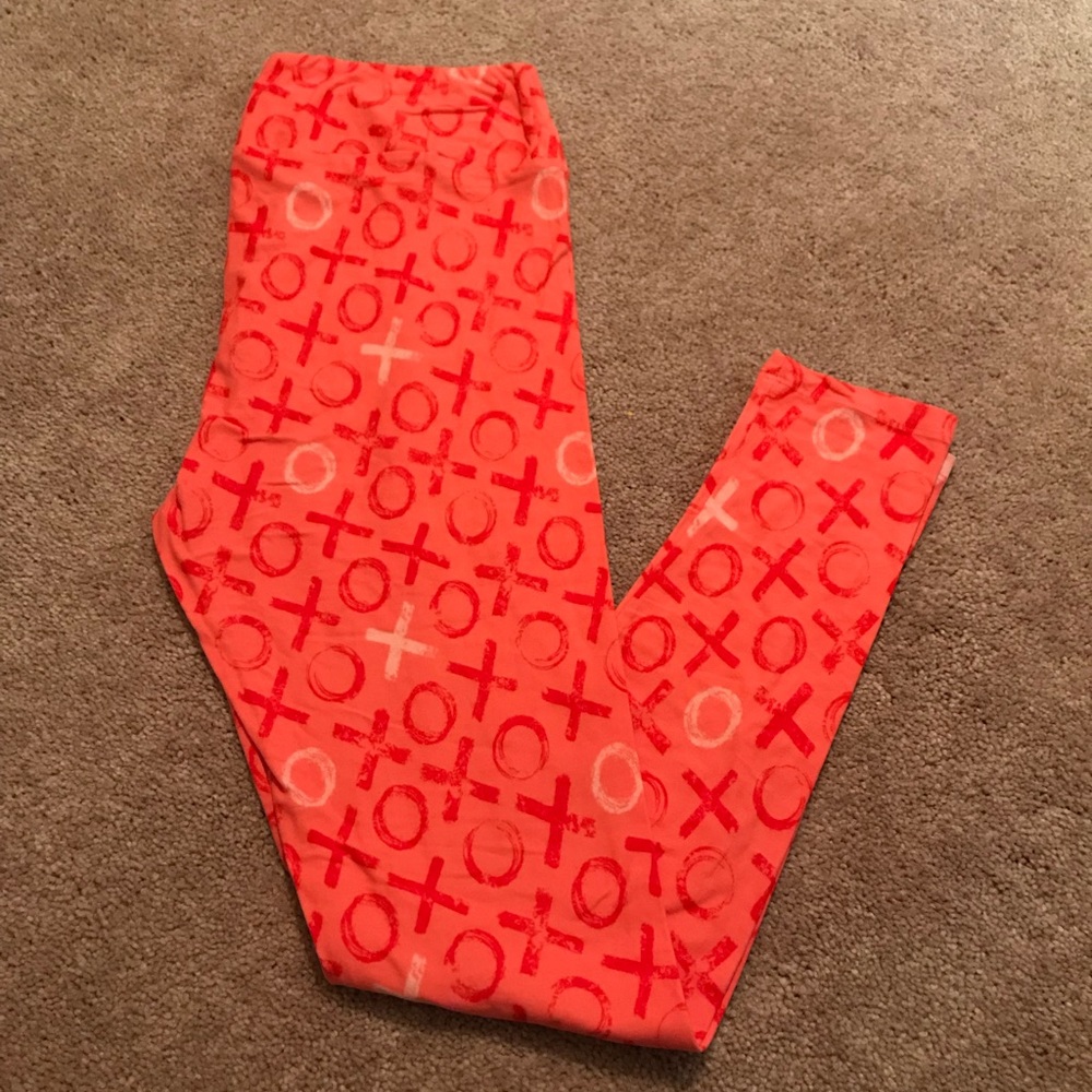 LuLaRoe TC valentines leggings